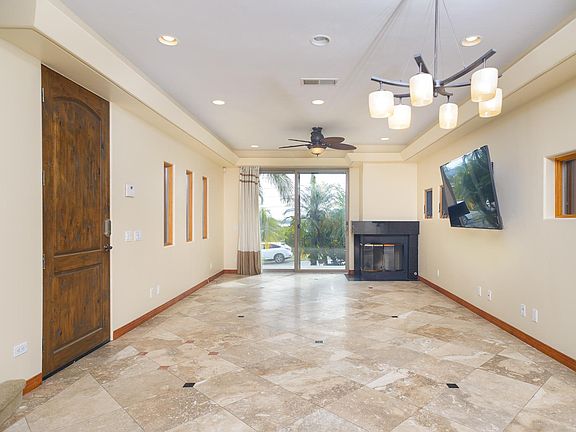4th image of 2324 Chalcedony St
