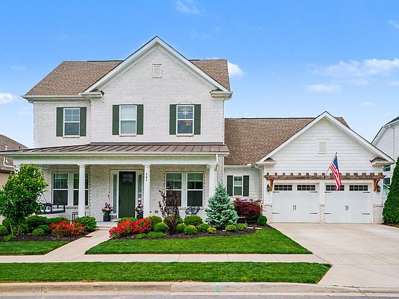 2nd image of 141 Ashington Cir