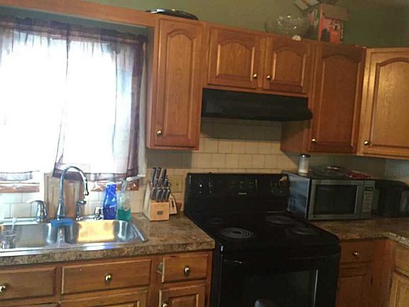 2nd image of 246 Montgomery Ave