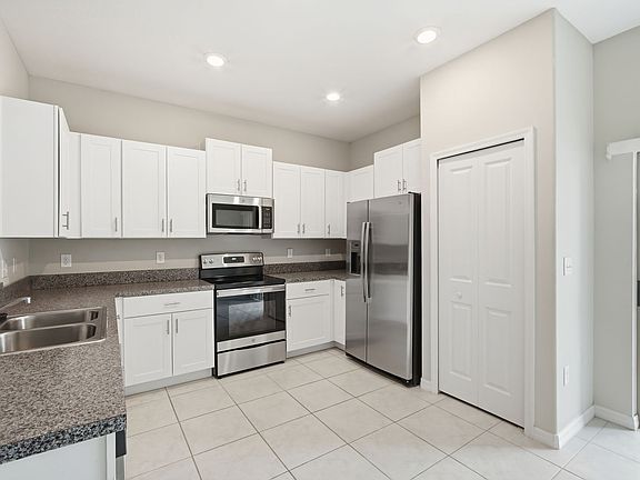 3rd image of 4429 Globe Thistle Dr