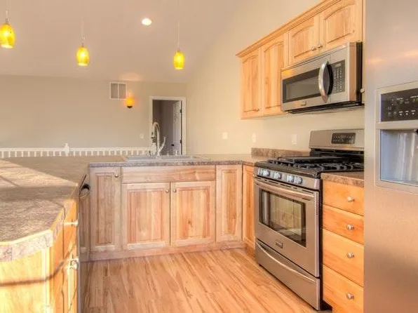 2005 Wesleyan Dr APT D, Anchorage, AK 99508
