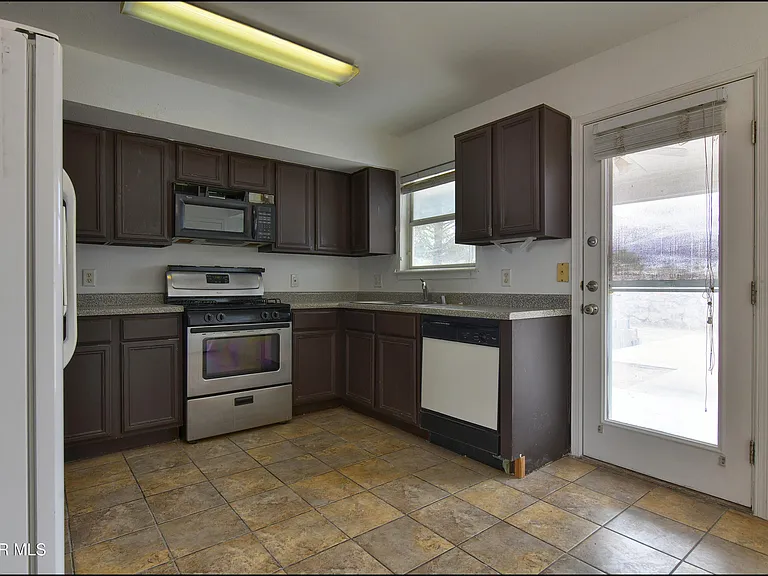 7958 Starry Night Dr — Photo 15