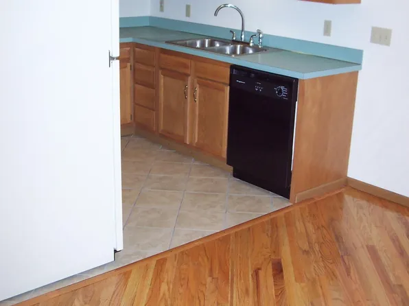 244 Henson Ave, South Charleston, WV 25303
