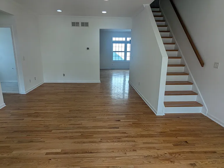 200 Burnett Ave #3 — Photo 26