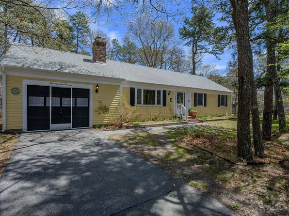 114 Webbers Path, West Yarmouth, MA 02673