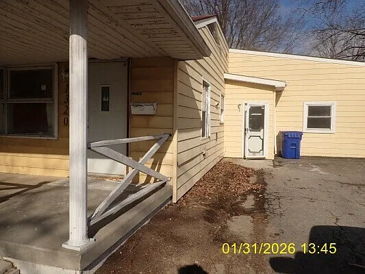 3 bed, 2.5 bath, 1788 sqft, $1,095 — Photo 3