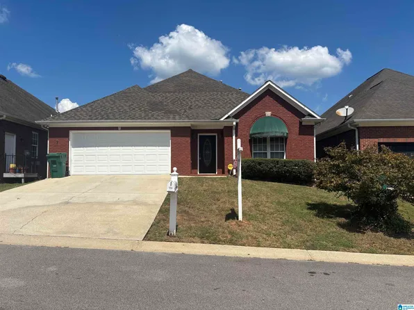 124 Annie Ln, Pleasant Grove, AL 35127