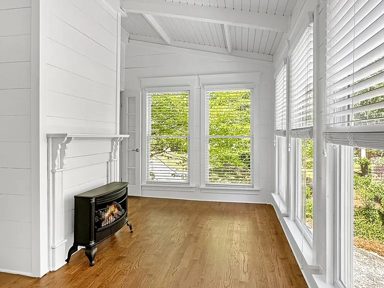 1225 Whitlock Ridge Dr SW — Photo 8