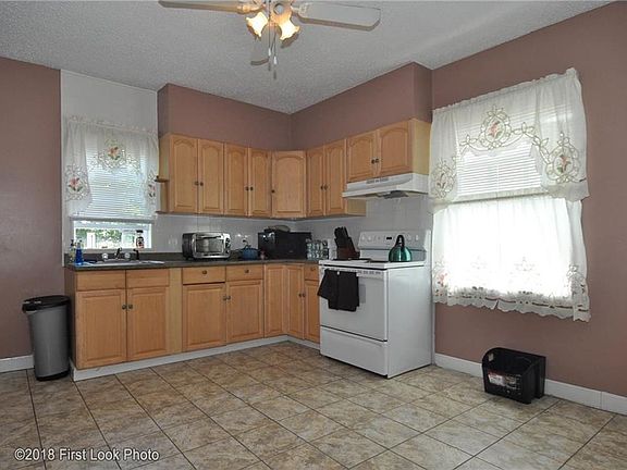 3rd image of 90 Georgia Ave