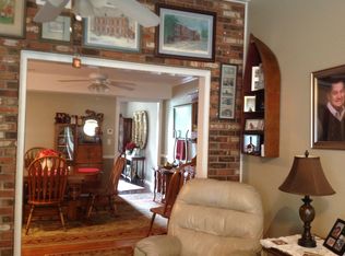 929 Stapp Dr, Henderson, KY 42420