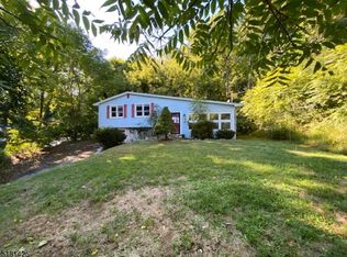 5 Dogwood Ln #1, Washington, NJ 07882