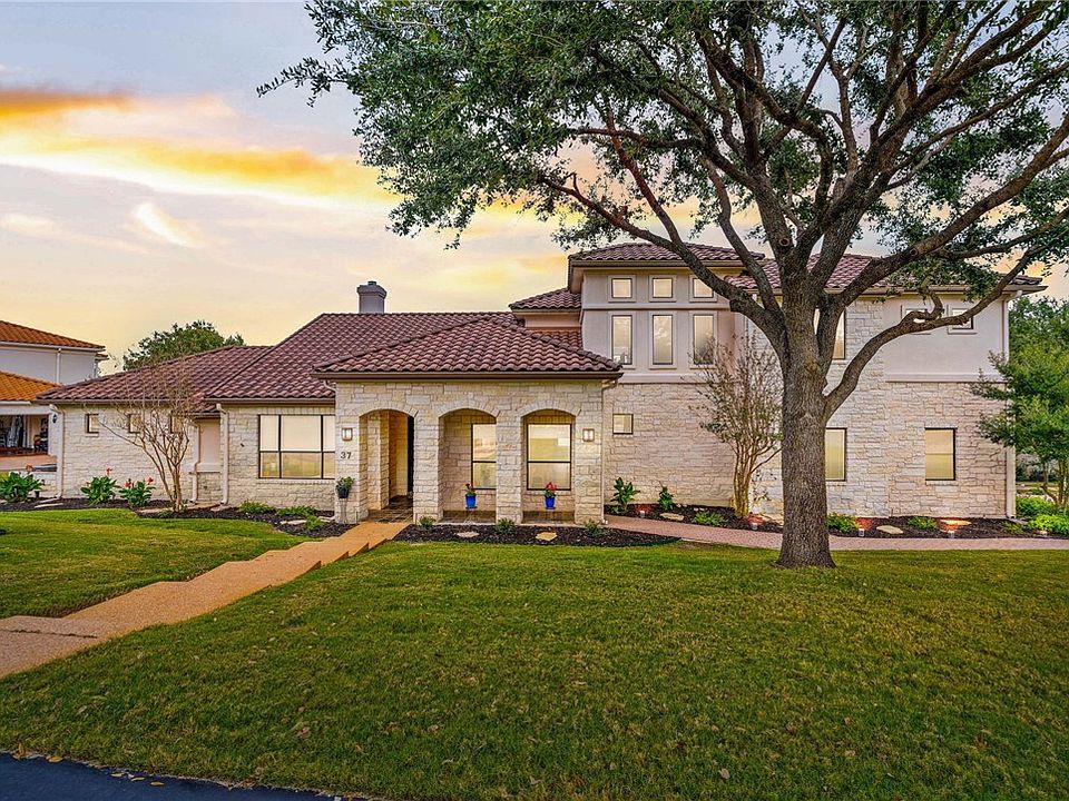 1st image of 37 Autumn Oaks Dr