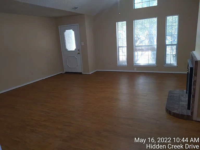 1200 Hidden Creek Dr — Photo 7