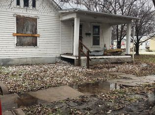 310 SW 4th St, Abilene, KS 67410