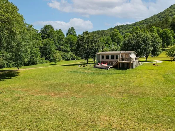 65 Haven Meadow Ln, Franklin, NC 28734