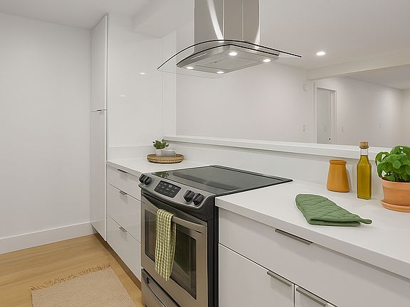 2nd image of 2901 4th St APT 213