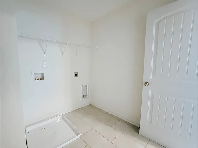2732 Mosquera Dr — Photo 16
