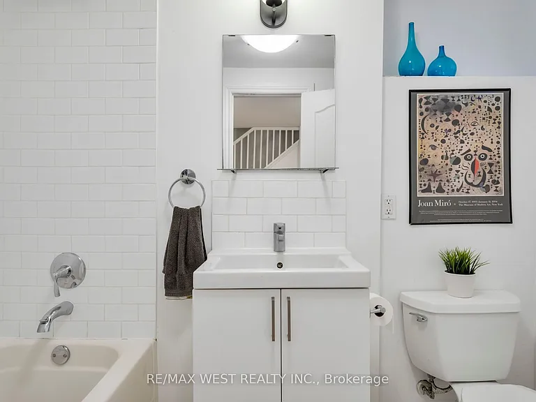 39 Shirley St — Photo 47