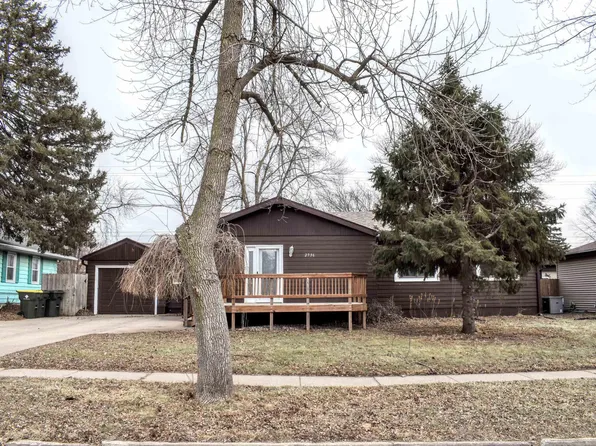 2736 S Coral St, Sioux City, IA 51106
