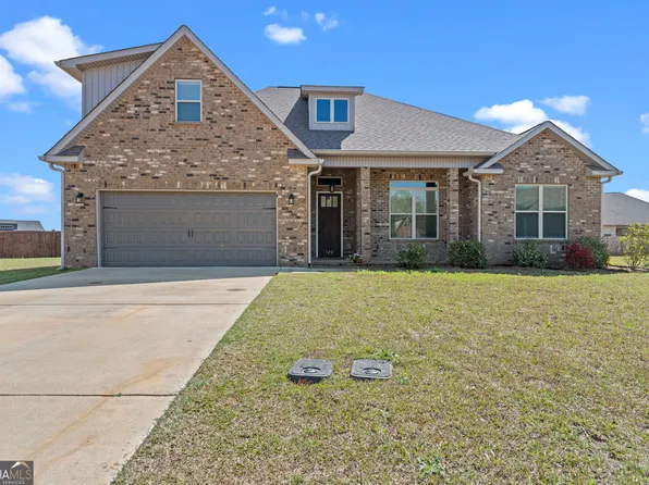 122 Blue Dunn Cir, Perry, GA 31069