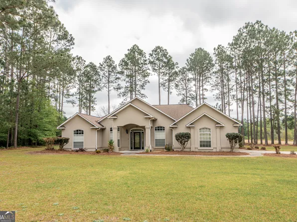 141 Dogwood Dr, Eastman, GA 31023