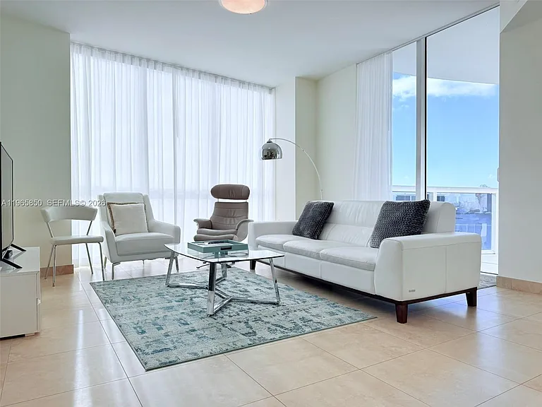 18201 Collins Ave #1501A — Photo 8