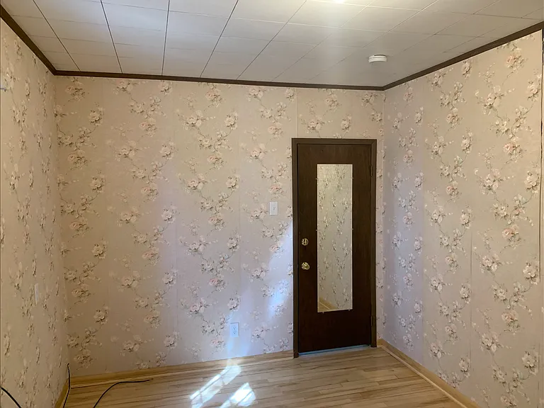 808 W Franklin St — Photo 29