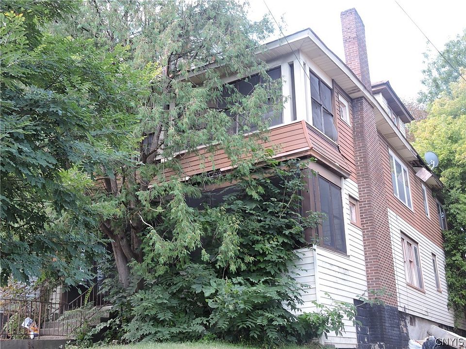 1st image of 132-134 Cumberland Ave #34