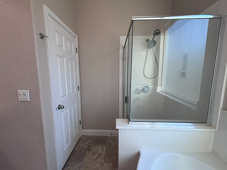 2096 Oleander Ave — Photo 13