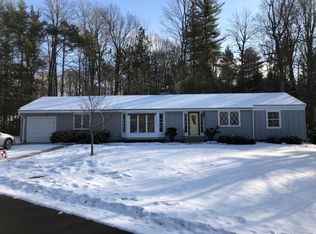 209 Morse Dr, Shelburne, VT 05482