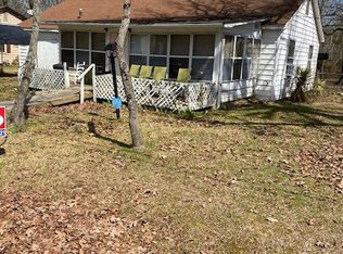 1505 S Pine St, Hope, AR 71801