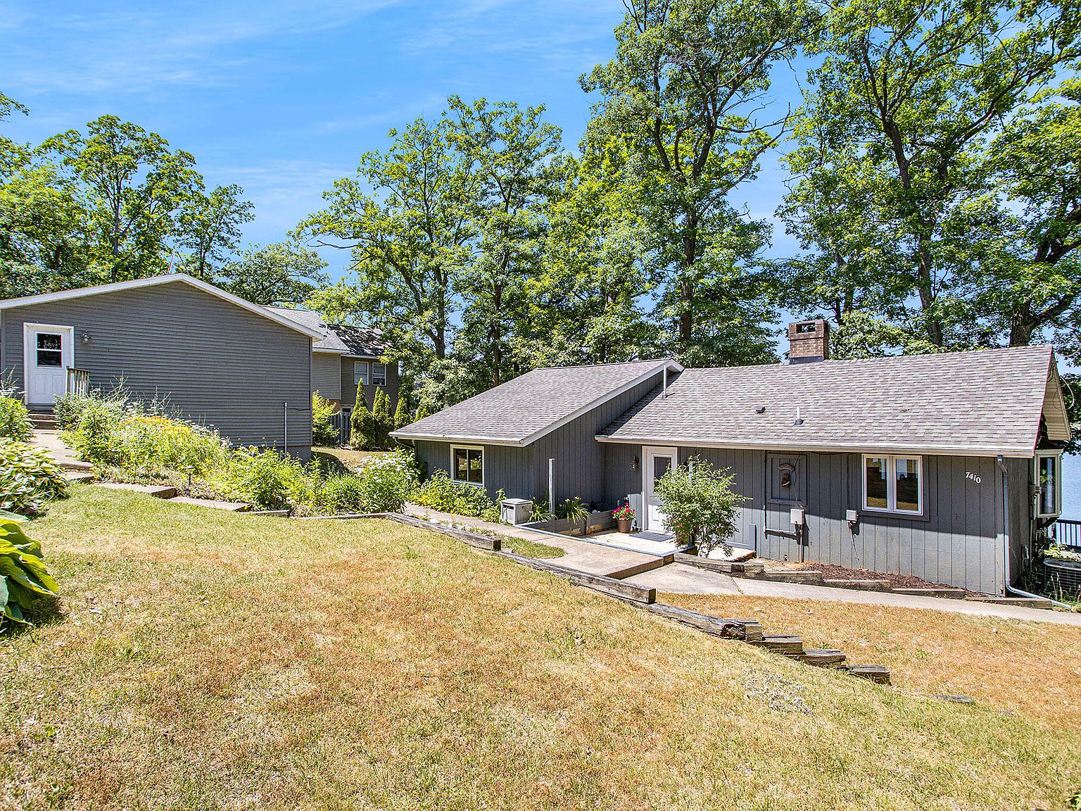 7410 S Crooked Lake Dr, Delton, MI 49046 | Zillow