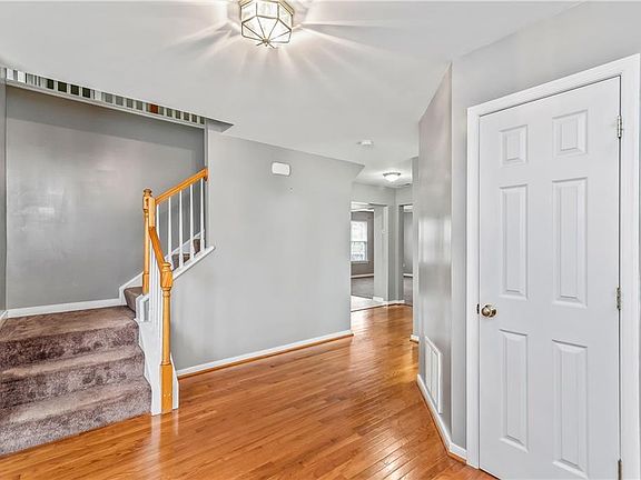 5th image of 8012 Heavenly Valley Dr
