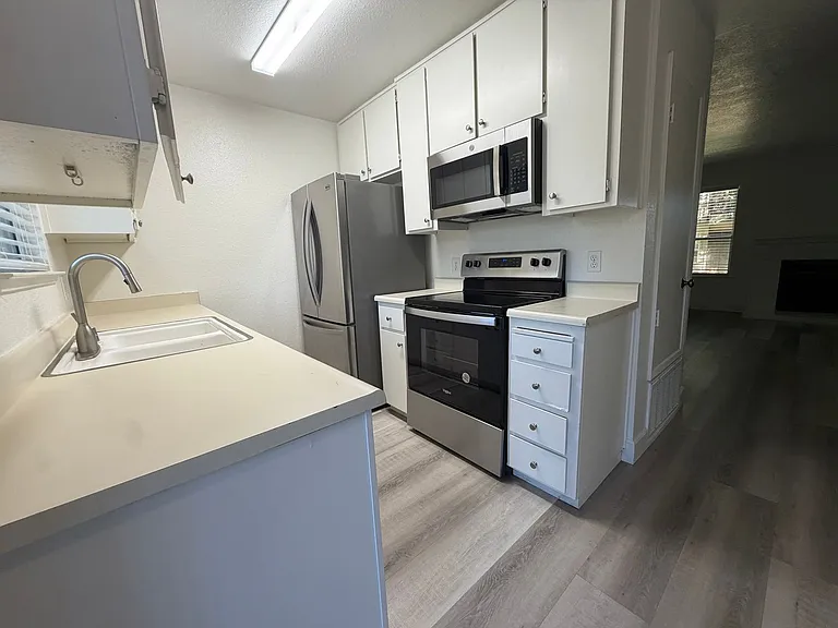 9151 Newhall Dr #116 — Photo 33