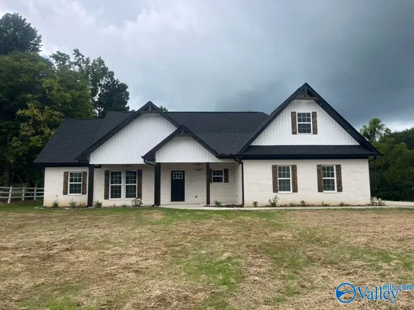 607 SW Crestman Dr SW, Arab, AL 35016