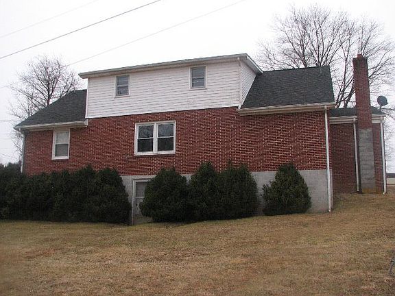 4th image of 179 Canterbury Ln