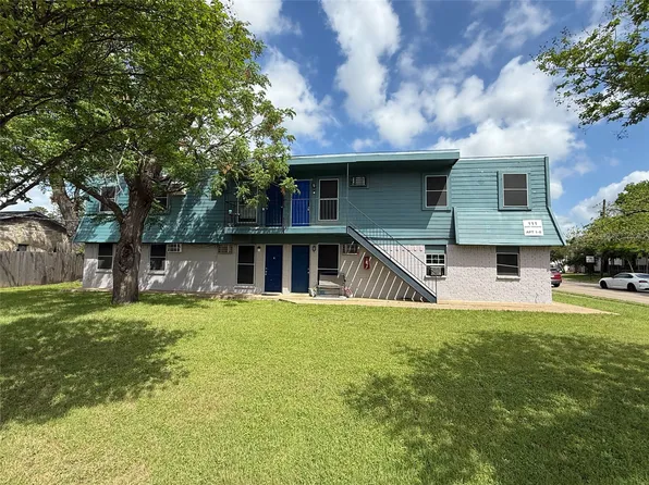 111 E Rogers St, Arlington, TX 76011