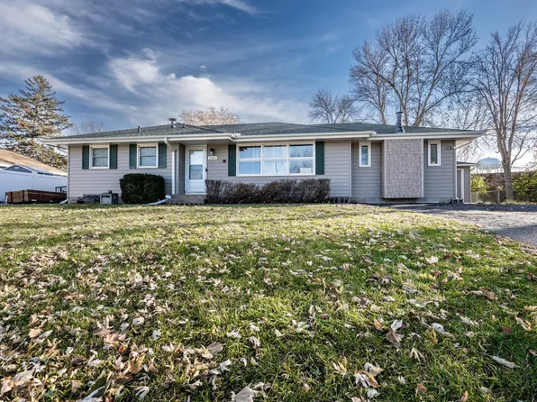 1005 72nd Ave N, Brooklyn Center, MN 55430