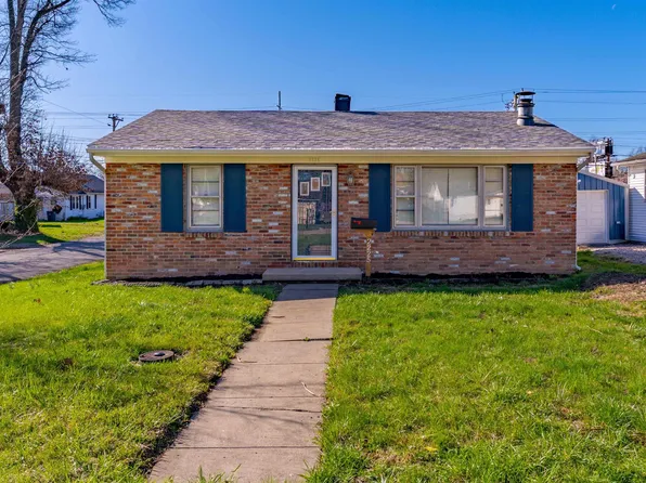 2225 Ravenswood Dr, Evansville, IN 47714