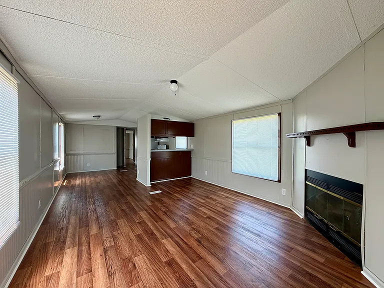 1402 Chicopee Rd #83 — Photo 2