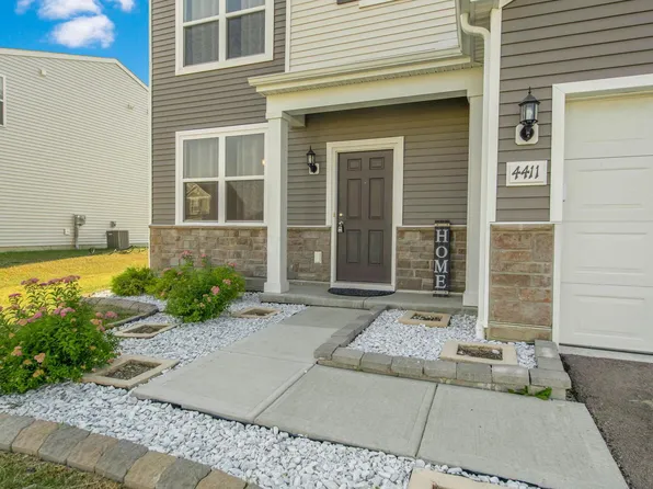 4411 Hickory Ln, Hebron, OH 43025
