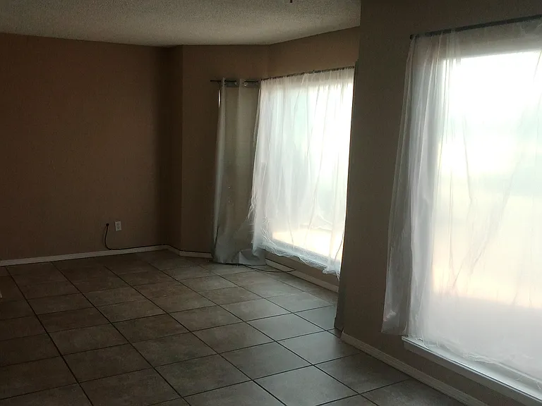 10512 Ashwood Dr #A — Photo 2