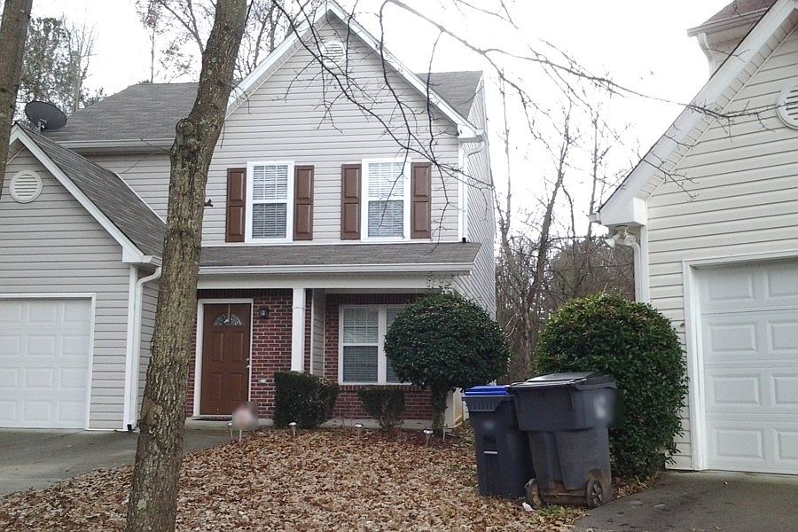 2nd image of 840 Melrose Park Pl