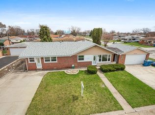 8021 S 78th Ave, Bridgeview, IL 60455