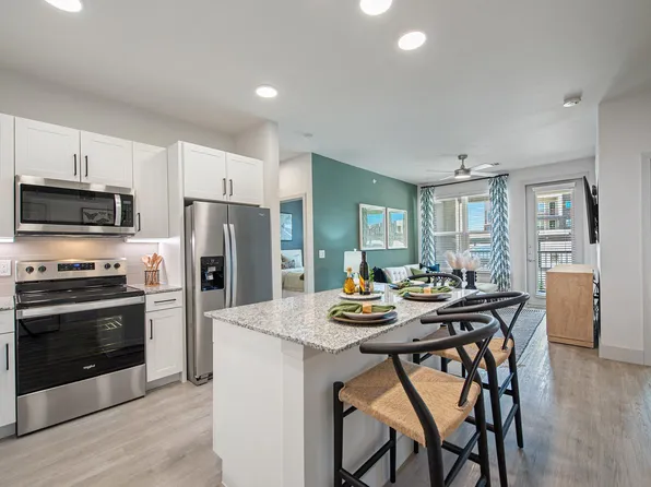 Alta Denton Station, 3909 N Loop 288 #2211, Denton, TX 76208