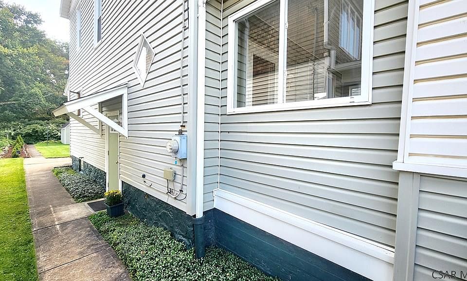525 Duwell St, Johnstown, PA 15906 Zillow