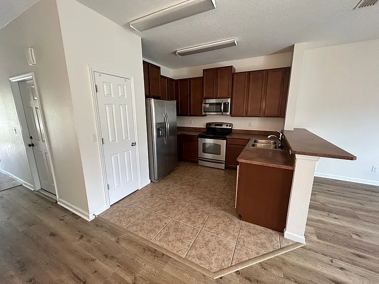 2700 Revolution St #103 — Photo 14
