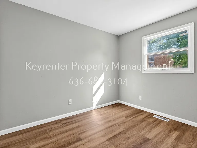 3313 Droste Rd — Photo 19