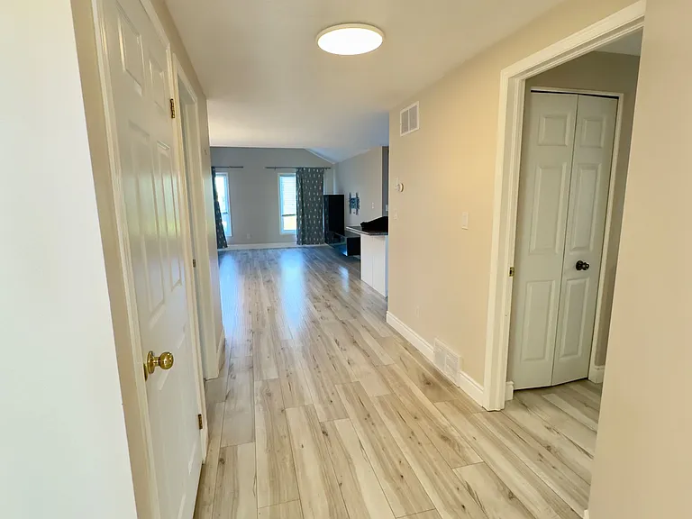 908 Copper Leaf Cres — Photo 4
