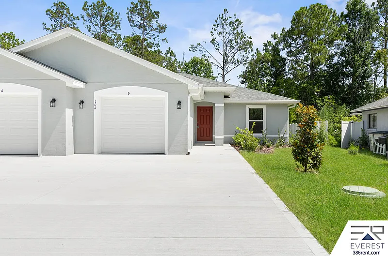 3 bed, 2.0 bath, 1769 sqft, $1,700 — Photo 2
